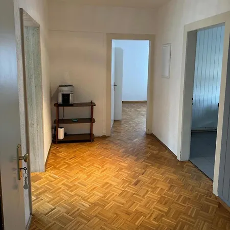 公寓 Nathanael Mit Kueche, Wlan & 4 Schlafzimmern *