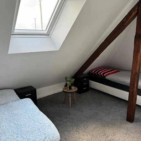 Nathanael Mit Kueche, Wlan & 4 Schlafzimmern Apartment