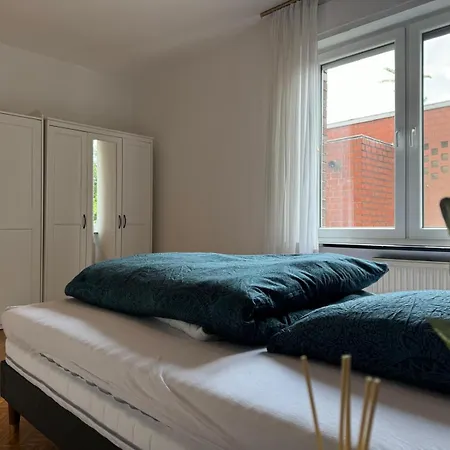 Apartment Nathanael Mit Kueche, Wlan & 4 Schlafzimmern *