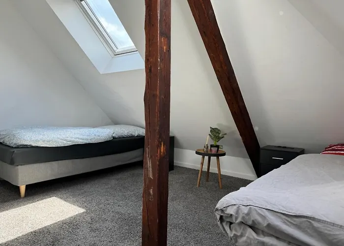 公寓 Nathanael Mit Kueche, Wlan & 4 Schlafzimmern *