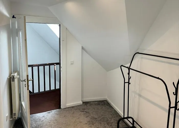 公寓 Nathanael Mit Kueche, Wlan & 4 Schlafzimmern